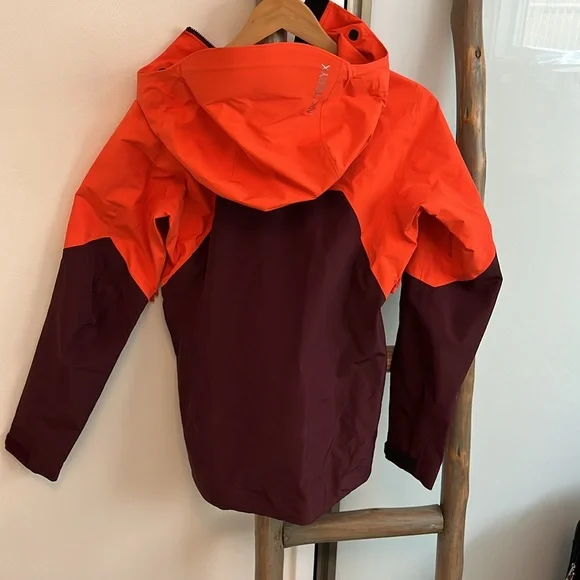 Arc’Teryx Sentinel Jacket